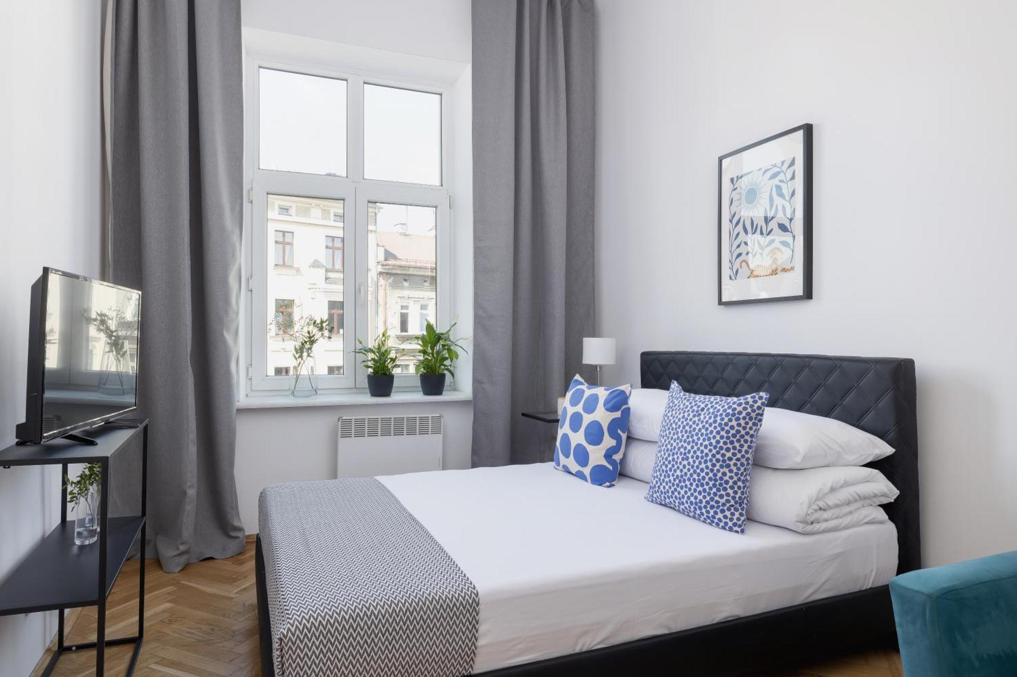 1-Bedroom Apartment - 65 Dluga Street 克拉科夫 外观 照片